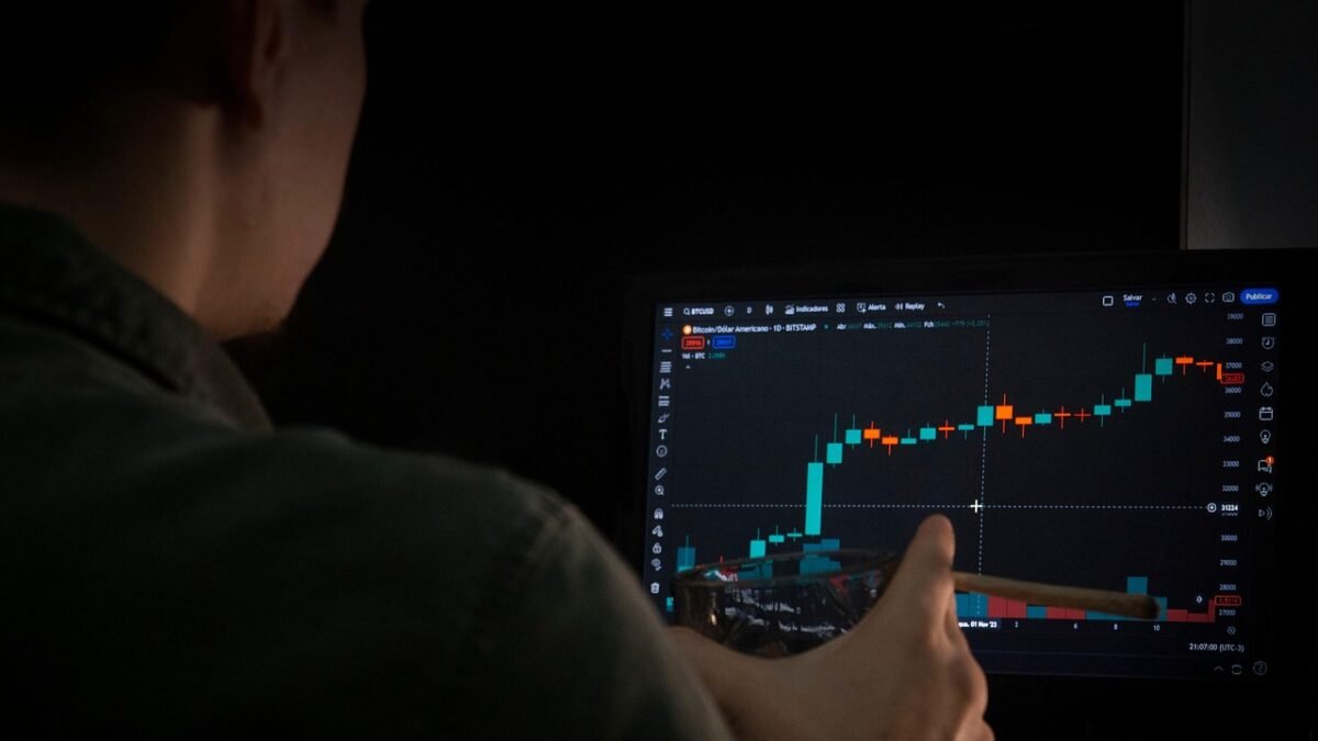 Positive Bitcoin Market Developments: 7 Important Trends Investors Should Watch